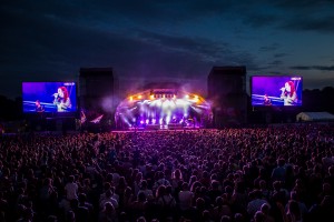 Evening shot, Jess Glynne, Splendour 2016